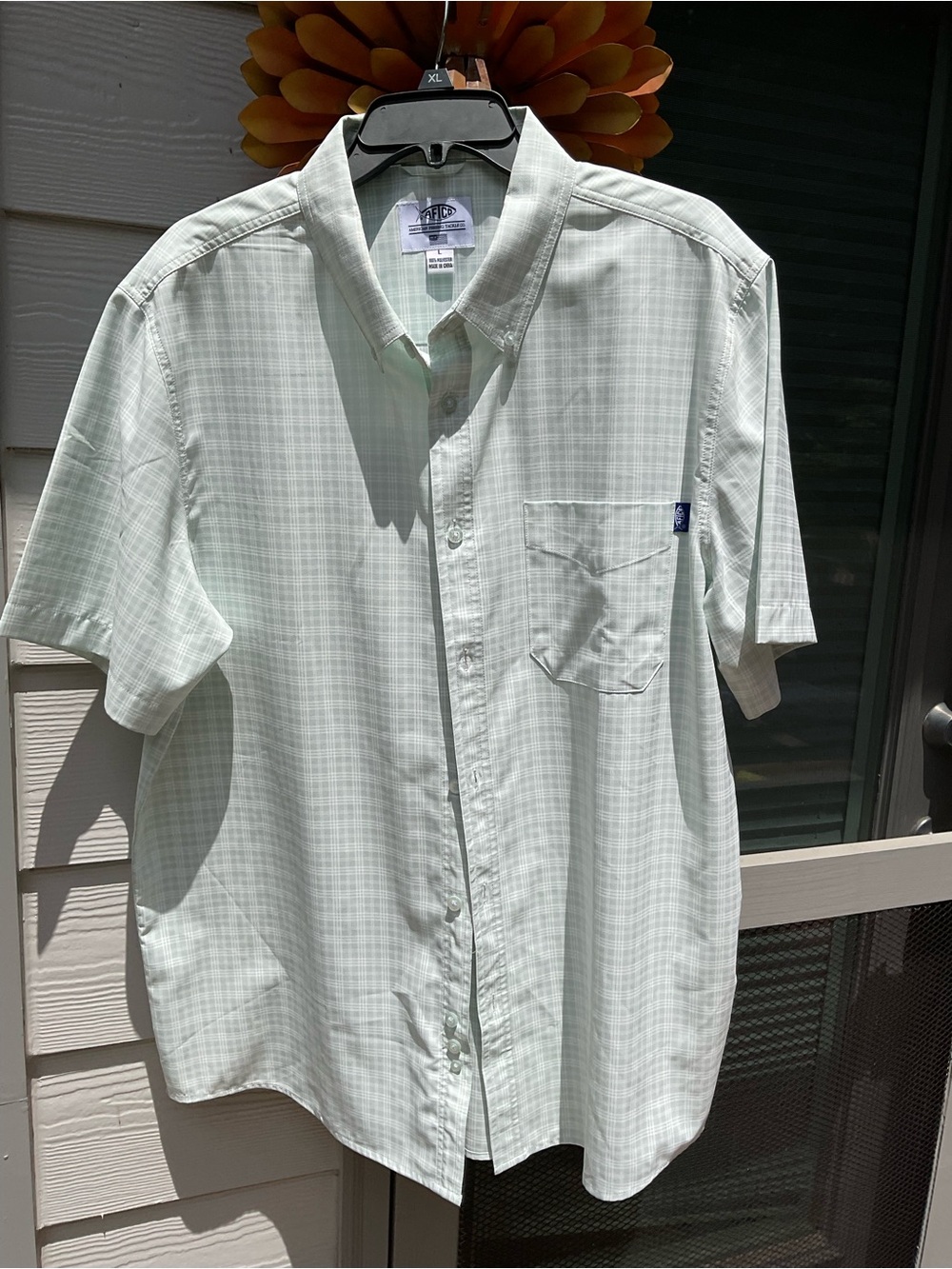 AFTCO Men's Light Mint Green Short Sleeve Button-Down Shirt Size L